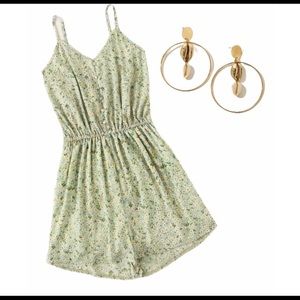 ✨PLUS Green Floral Cami Romper